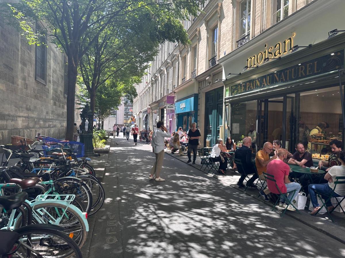 In The Heart Of * Paris