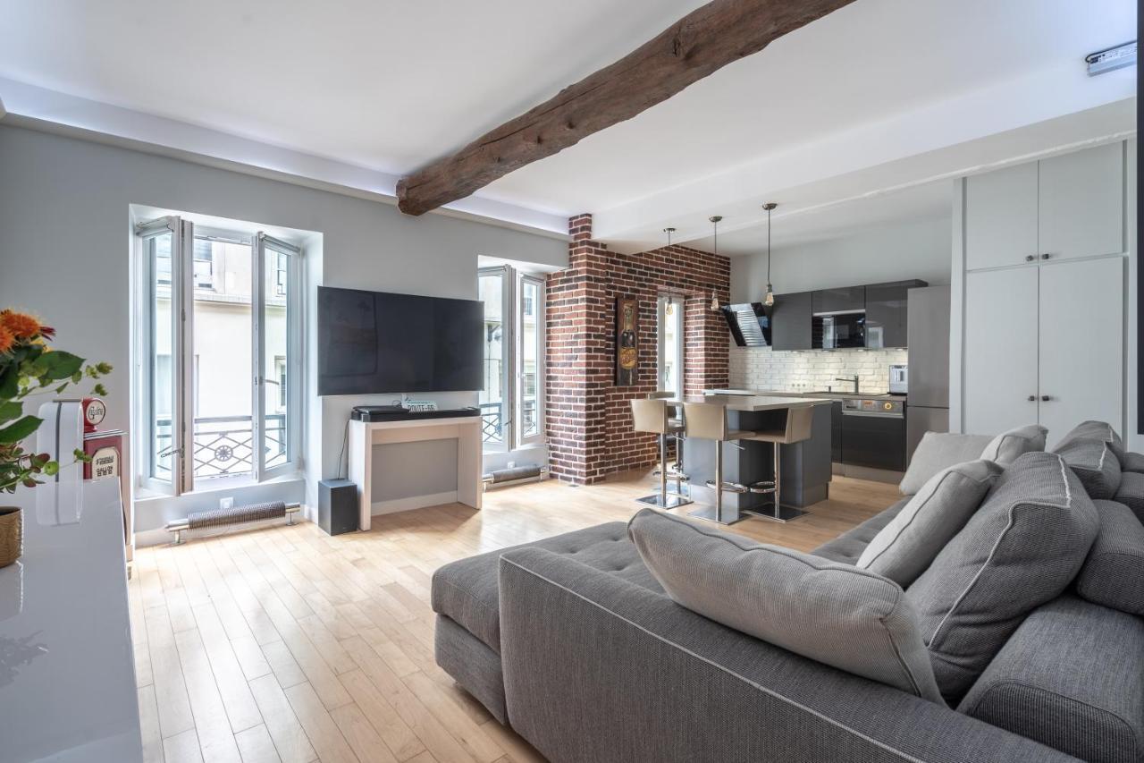 In The Heart Of Apartment Paris